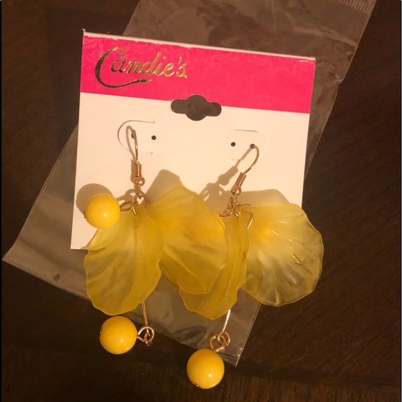 Candies 🍭 canary Yellow Earrings - Picture 3 of 3